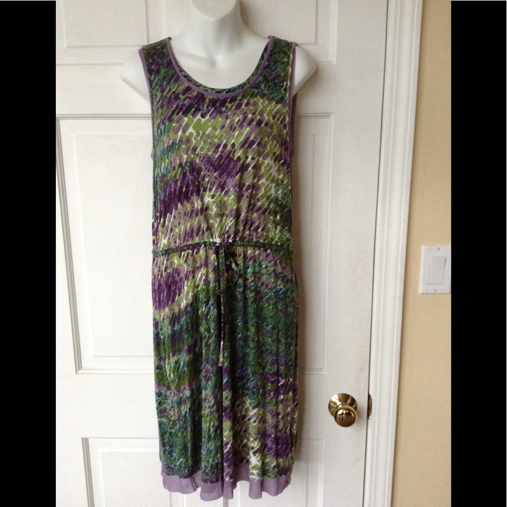 Vera Wang Pretty Dress
